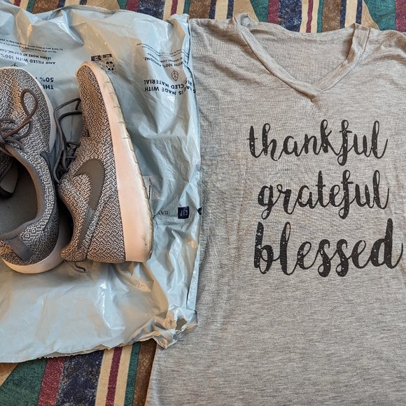 Grey fabric Nikes+FREE t-shirt! - Picture 1 of 13